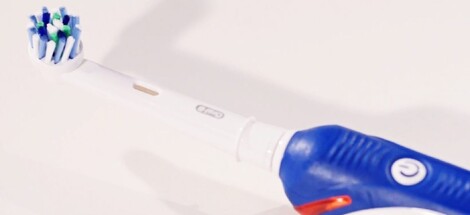 RECENZE: elektrický kartáček Braun Oral-B PRO 2 2000N