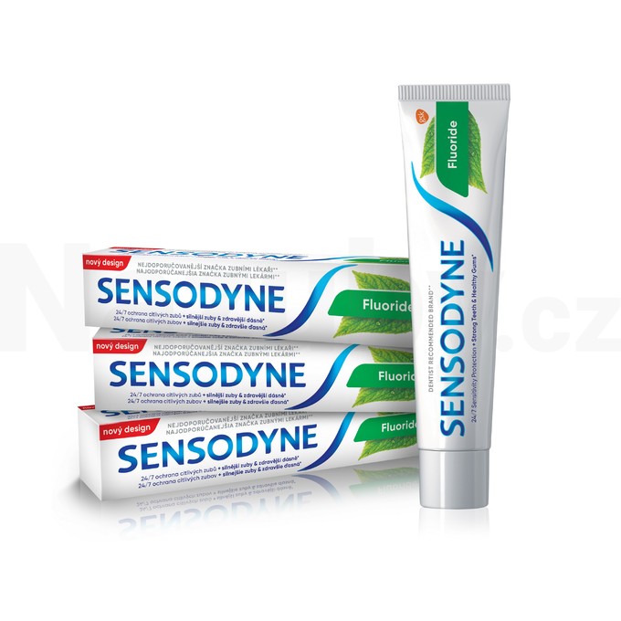 Sensodyne Fluoride zubní pasta 3x75ml