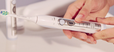 RECENZE: sonický zubní kartáček Philips Sonicare FlexCare HX6932/36