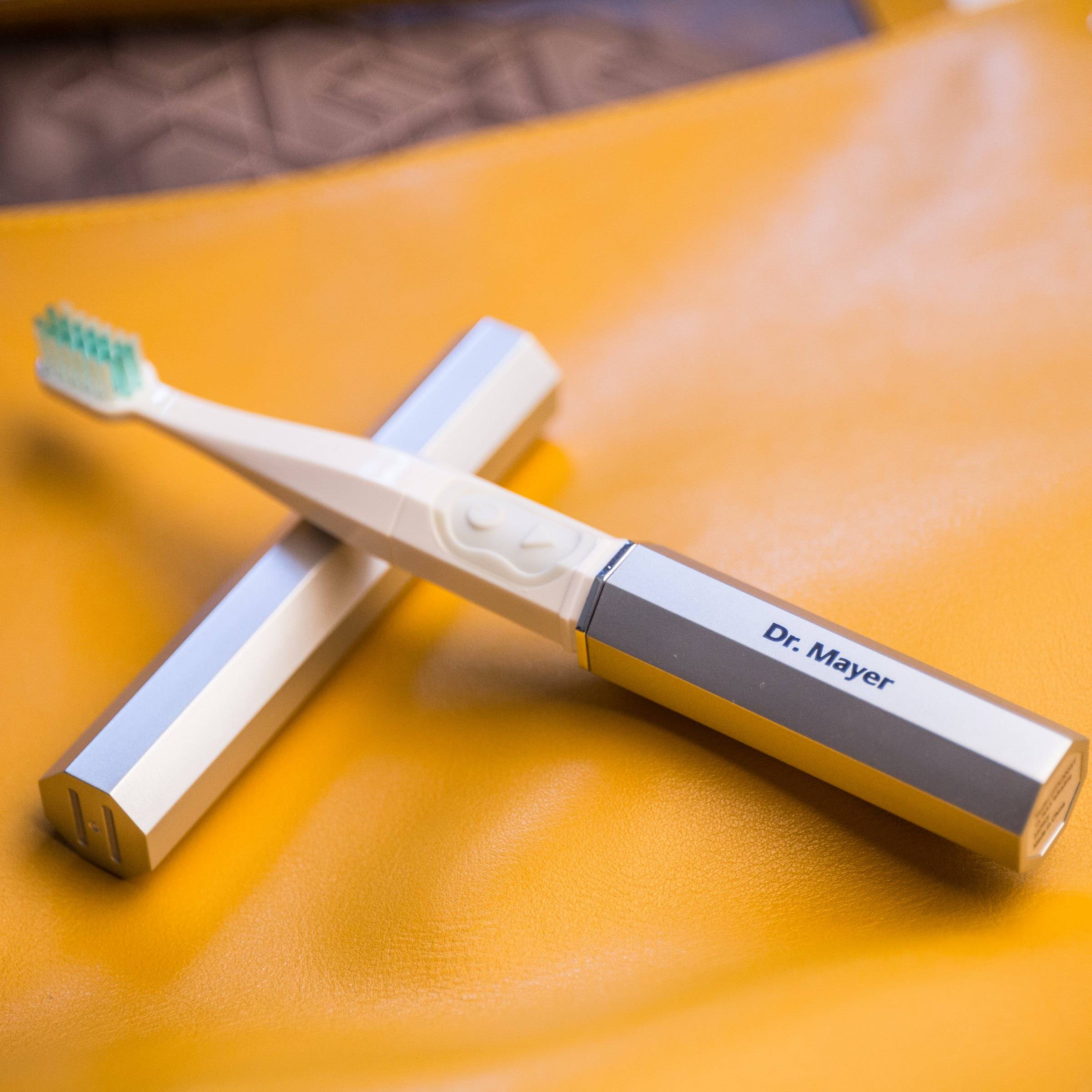 Dr. Mayer GTS2005T-S cestovní sonický kartáček