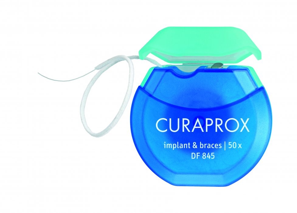 Curaprox DF 845 dentální nit na rovnátka a implantáty 50 ks