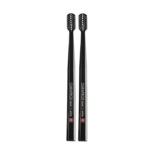 Curaprox Black is White zubní kartáček 2 ks