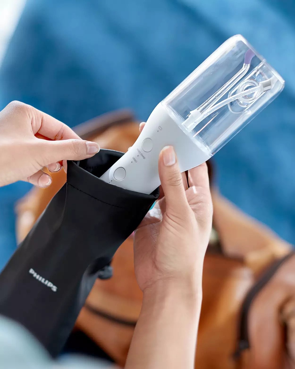 Philips Sonicare HX3826/31 Power Flosser White cestovní ústní sprcha