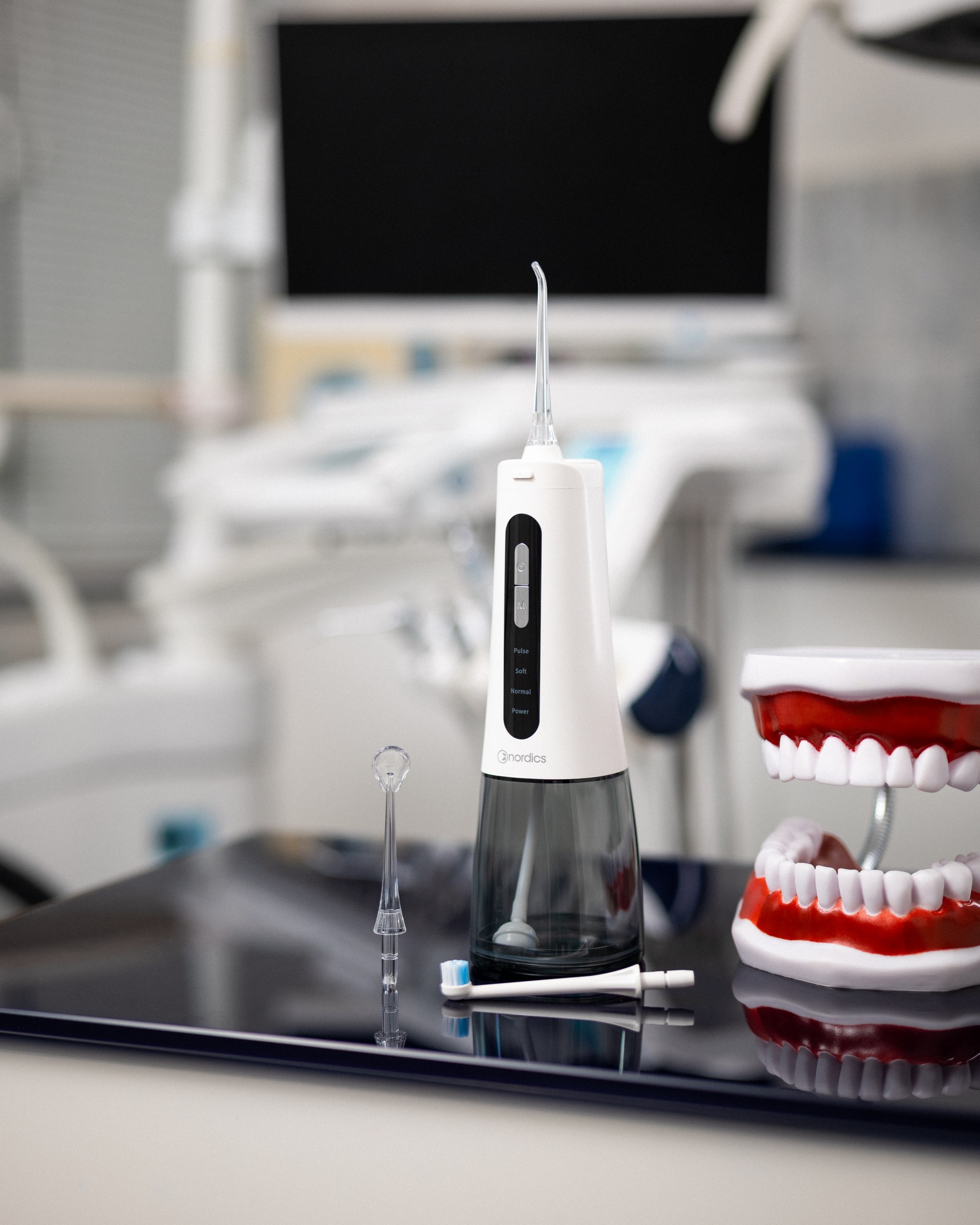 Nordics Expert EA139B cestovní ústní sprcha