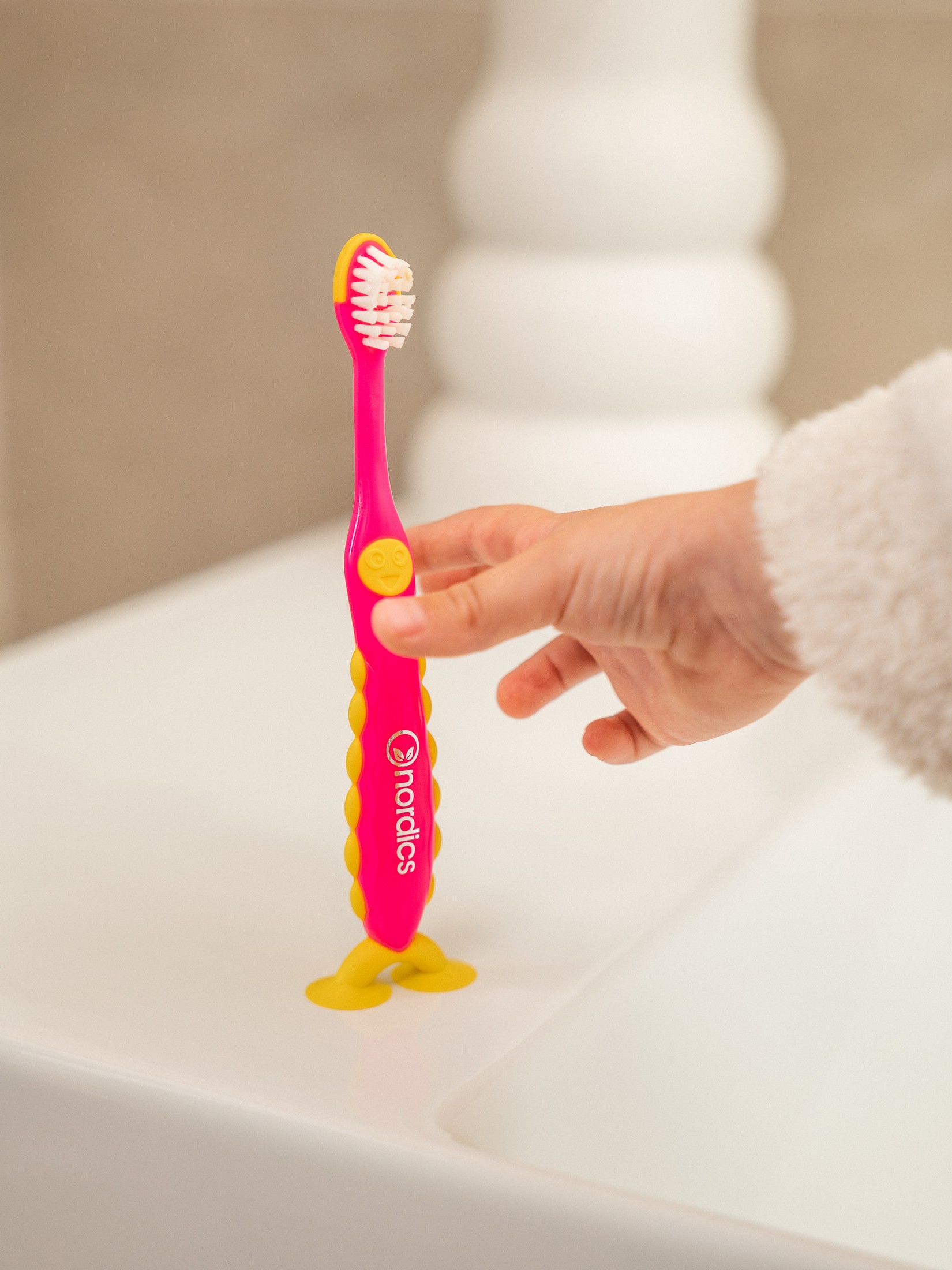 Nordics Premium Kids Dino Soft 6900 Purple/Yellow dětský zubní kartáček