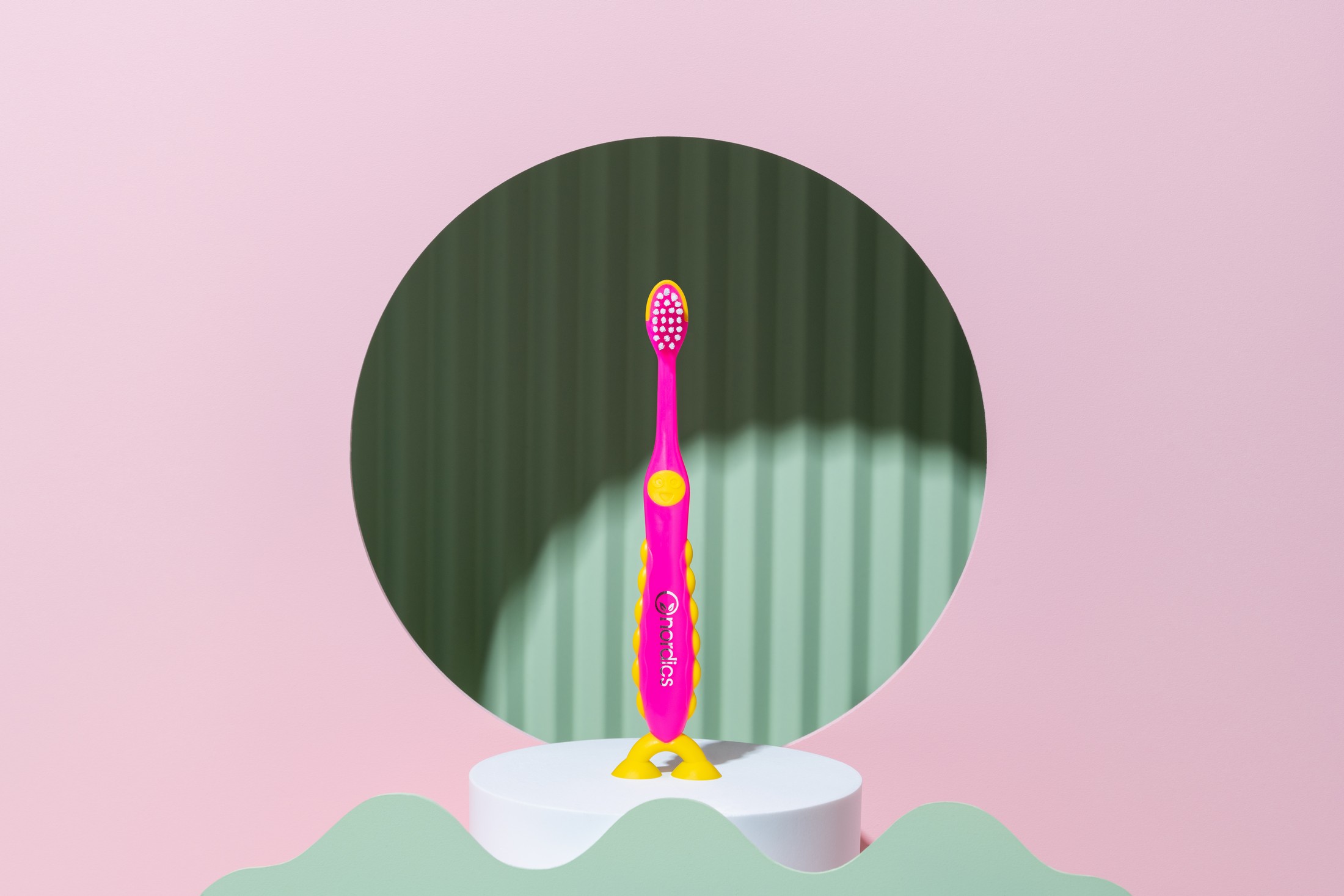 Nordics Premium Kids Dino Soft 6900 Purple/Yellow dětský zubní kartáček