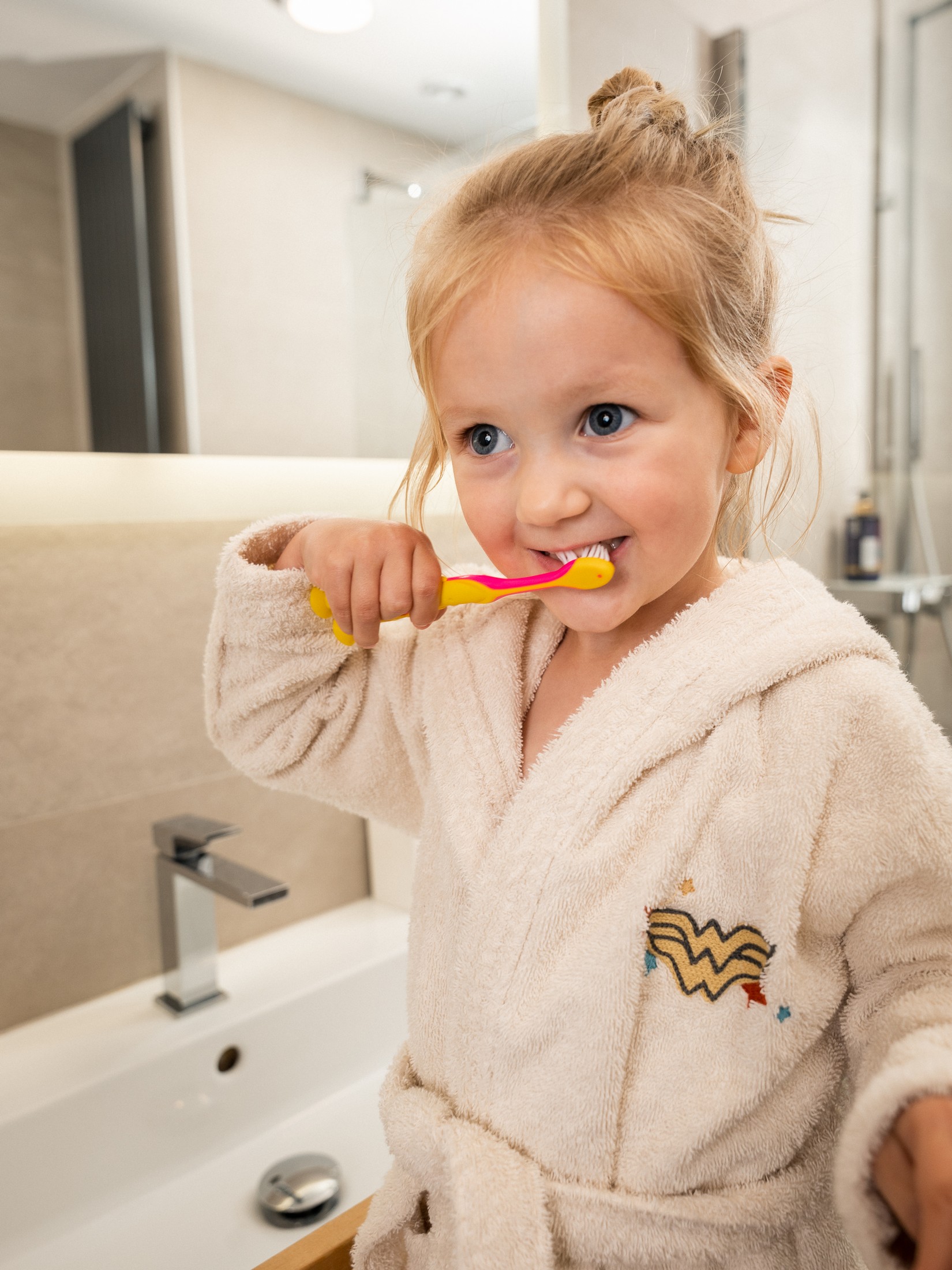 Nordics Premium Kids Dino Soft 6900 Purple/Yellow dětský zubní kartáček