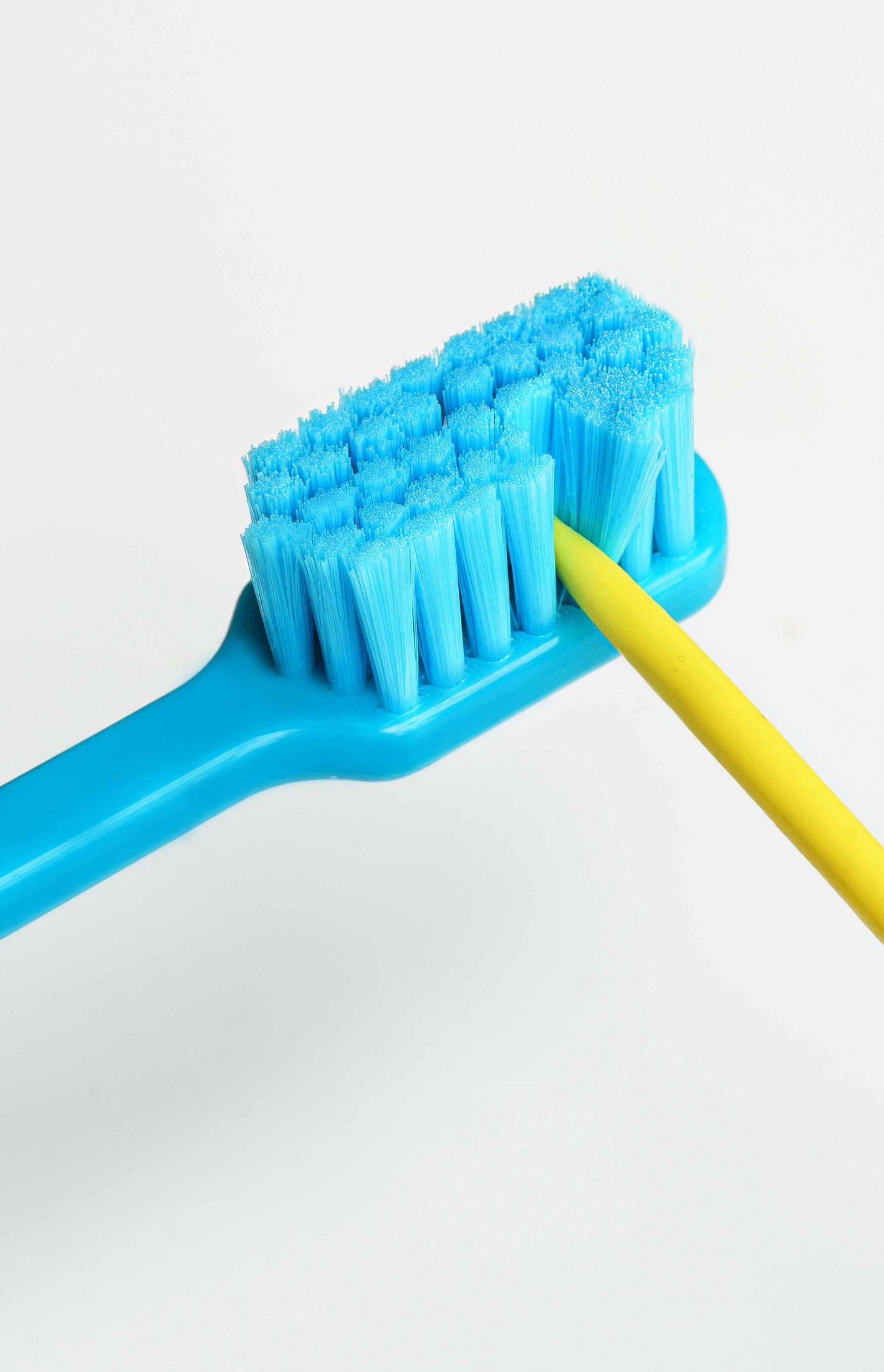 Nordics Premium Soft Blue zubní kartáček