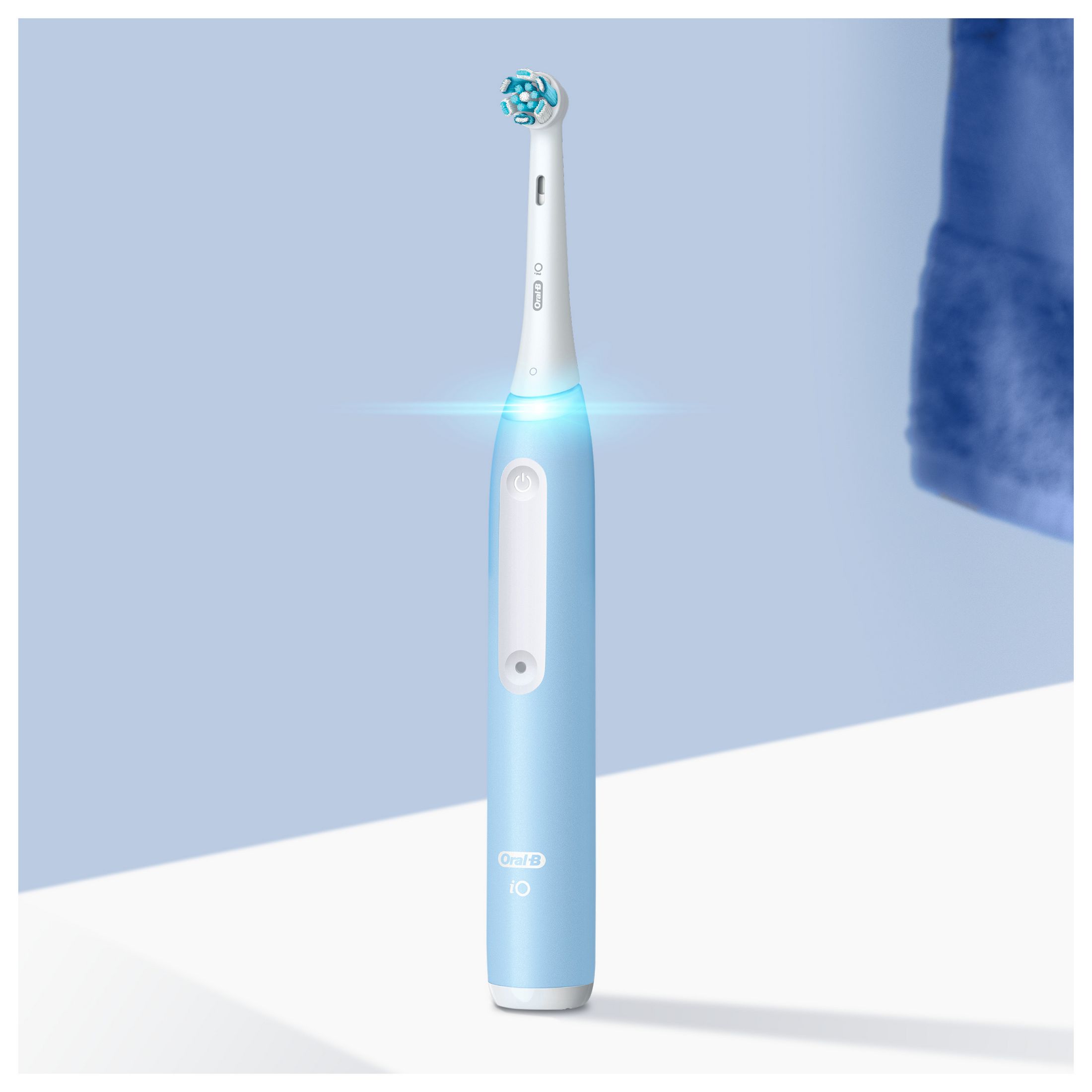 Oral-B iO Series 3 Blue magnetický kartáček - ROZBALENÉ ZBOŽÍ