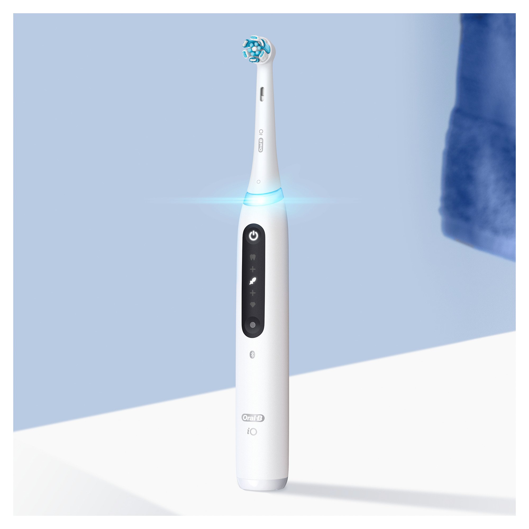 Oral-B iO Series 5 Duo Black+White magnetický kartáček 2 ks - ROZBALENÉ ZBOŽÍ
