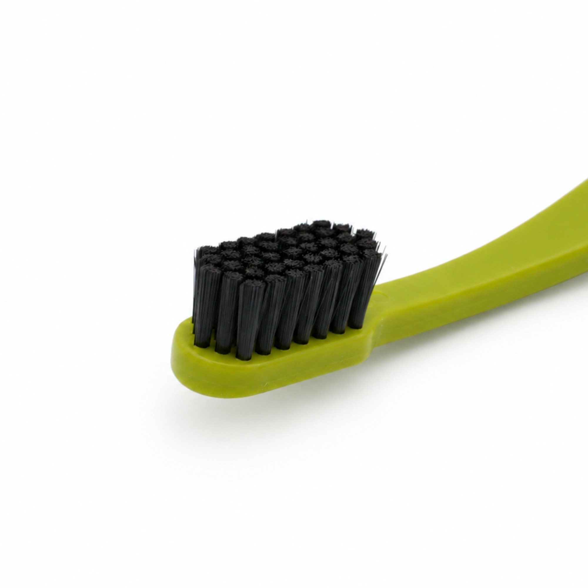 Nordics Curve Ultra Soft Green/Black zubní kartáček