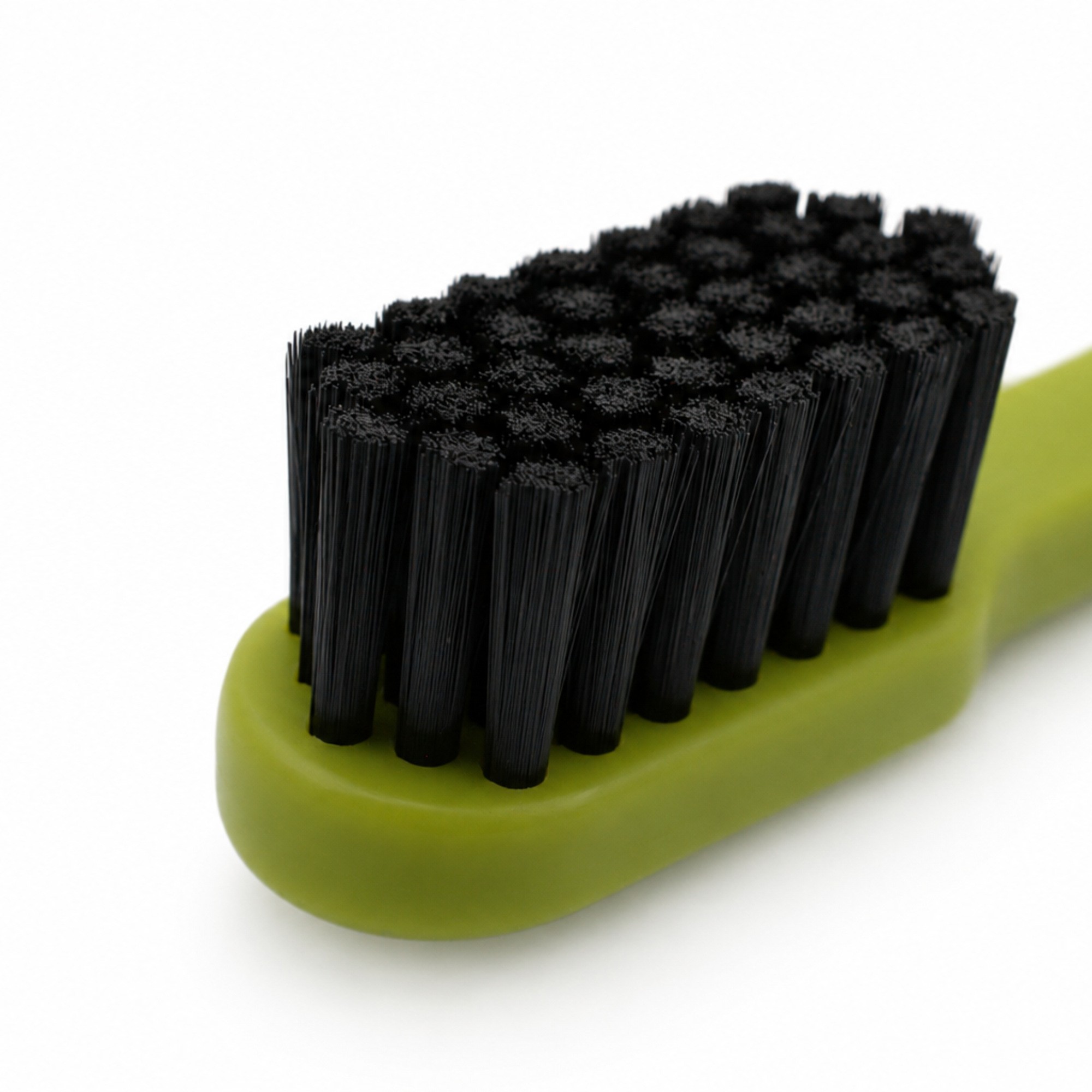 Nordics Curve Ultra Soft Green/Black zubní kartáček