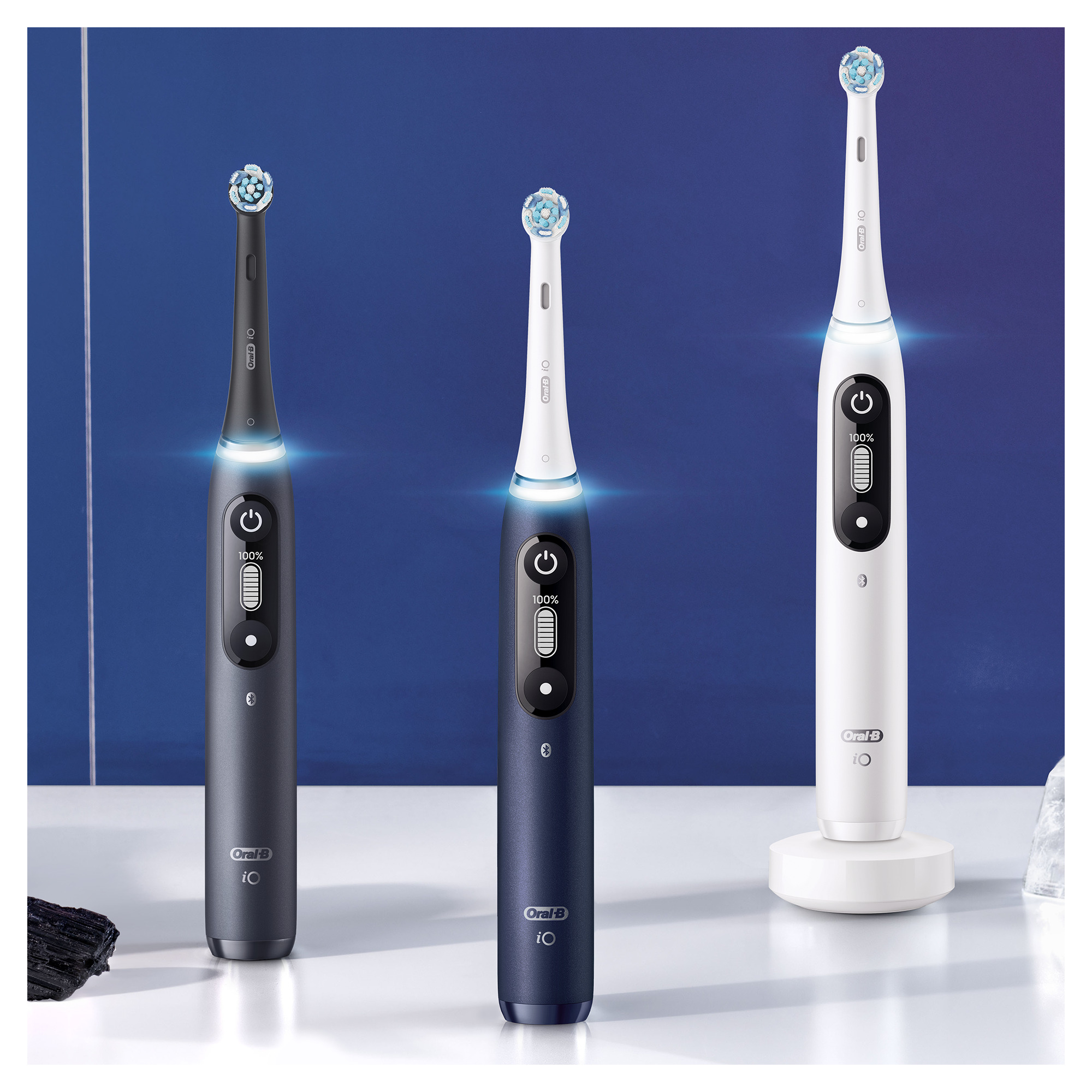 Oral-B iO Series 7 Sapphire Blue magnetický kartáček