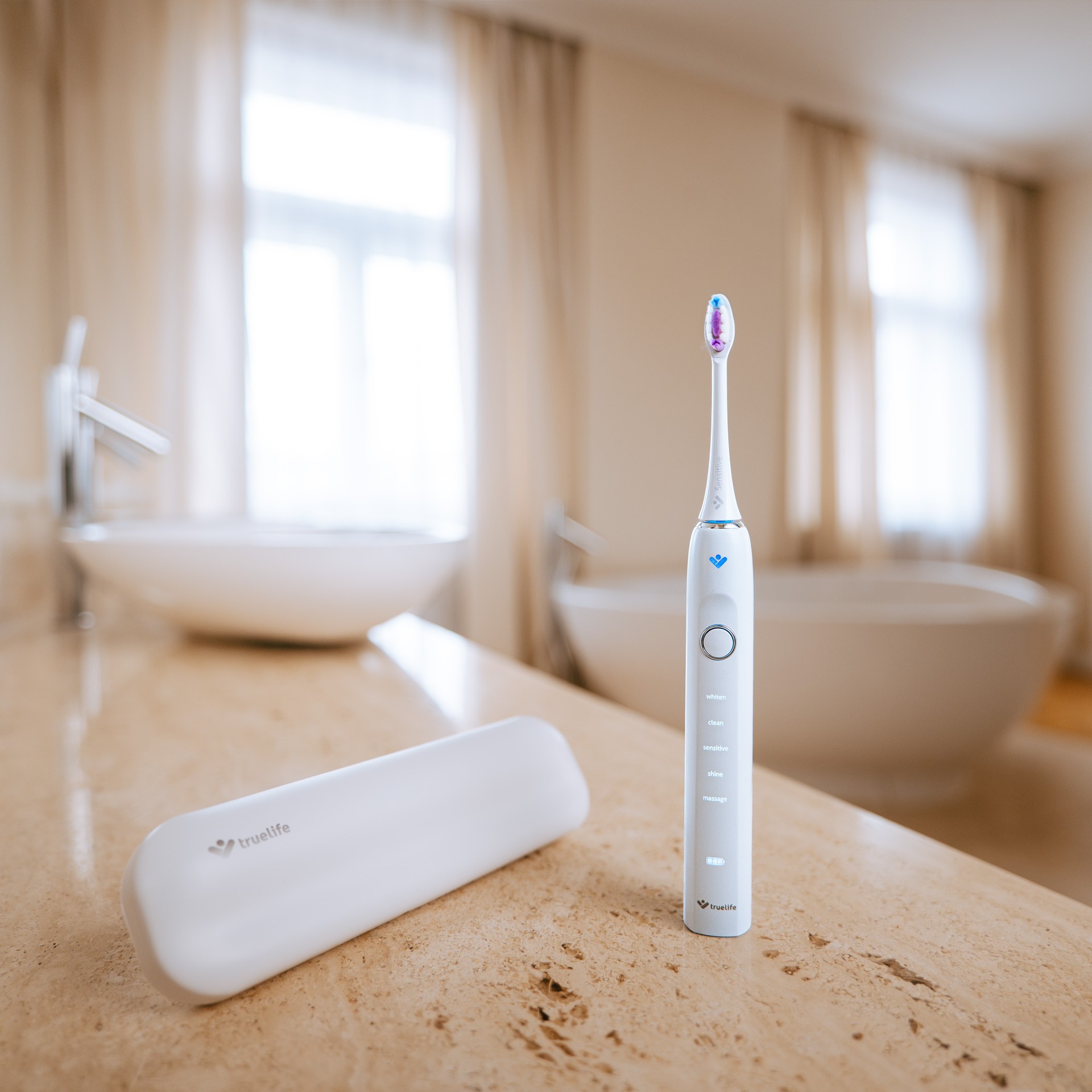 TrueLife SonicBrush Clean70 UV White sonický kartáček - ROZBALENÉ ZBOŽÍ